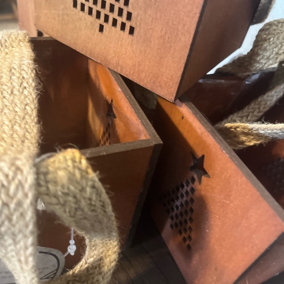 😍  Arizona East Winter Wood Box Planters Set of 4 4x4’ - Picture 5 of 6